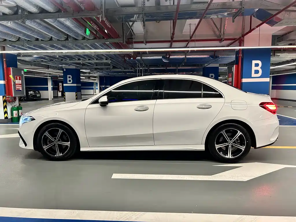 Mercedes-Benz A-Class 2023 A 200 L Fashion Model купить на сайте DeffCars