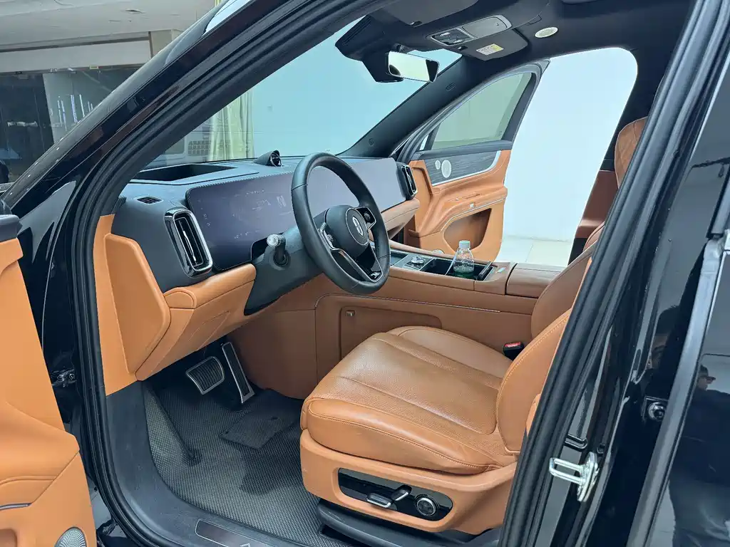 Wenjie M9 2024 extended range Max version 42kWh 6-seater version купить на сайте DeffCars