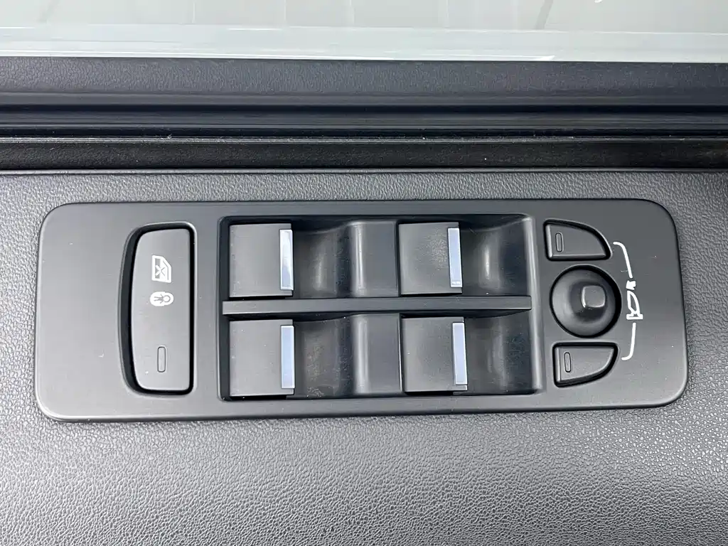Discovery Sport 2020 249PS R-Dynamic Performance Edition купить на сайте DeffCars