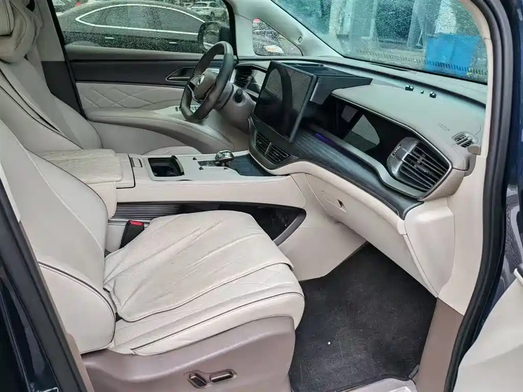 Denza D9 2022 DM-i 970 four-wheel drive flagship model купить на сайте DeffCars