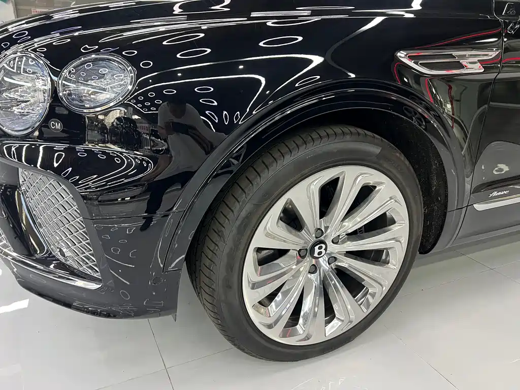 Bentayga 2024 4.0T V8 купить на сайте DeffCars