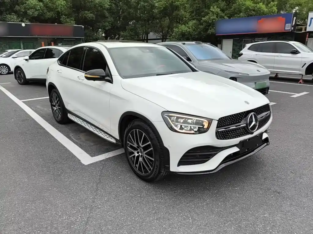 Mercedes-Benz GLC Coupe 2021 GLC 300 4MATIC Coupe SUV купить на сайте DeffCars