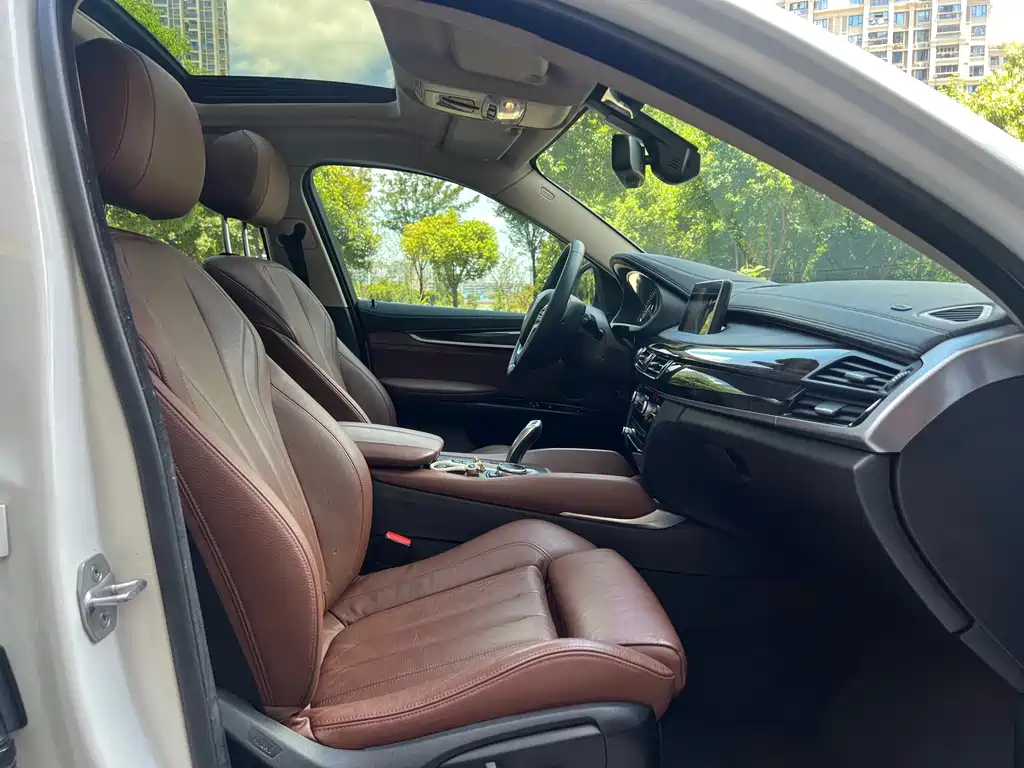 BMW X6 2017 xDrive28i купить на сайте DeffCars