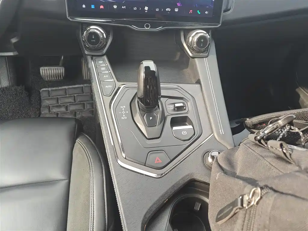Lynk & Co 01 2023 1.5TD EM-F AM купить на сайте DeffCars