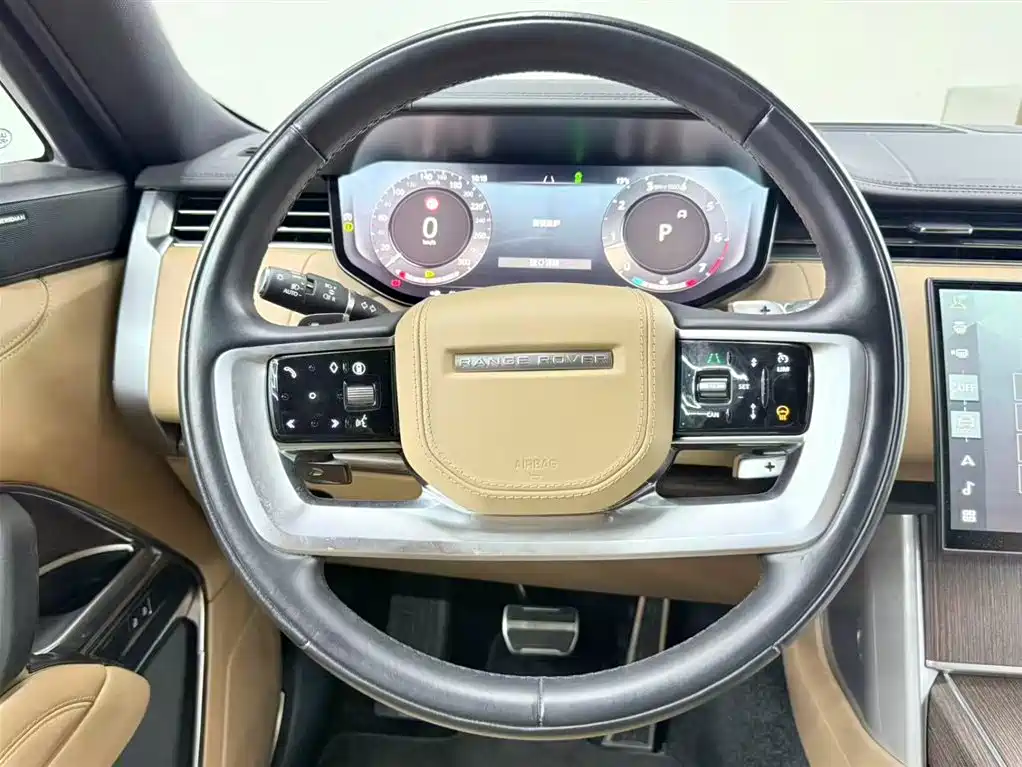 Range Rover 2024 3.0 L6 400PS Extended Edition купить на сайте DeffCars