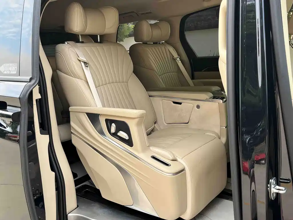 Buick GL8 2023 ES Lu Zun Exclusive Type купить на сайте DeffCars