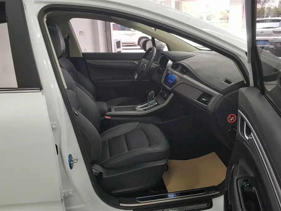 Emgrand GS 2018 Sports Edition 1.4T Automatic Style купить на сайте DeffCars