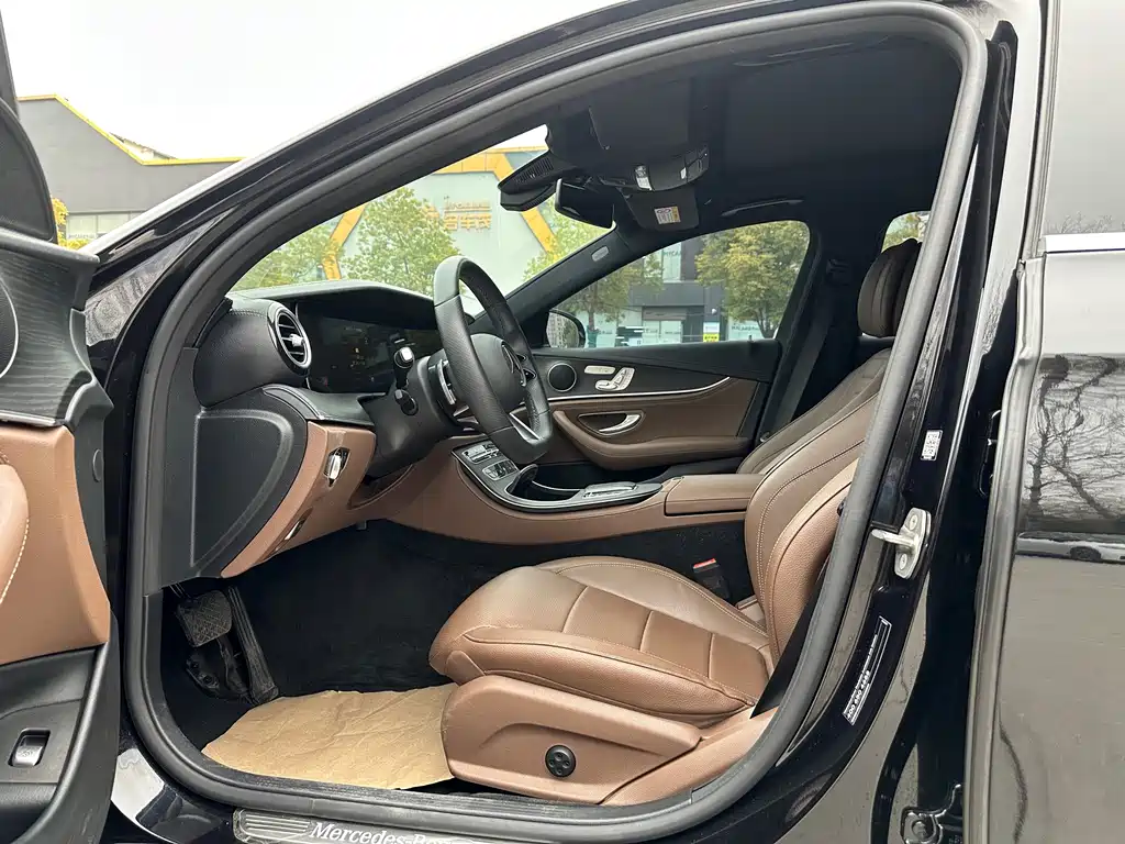 Mercedes-Benz E-Class 2022 E 300 L Sporty and Fashionable купить на сайте DeffCars