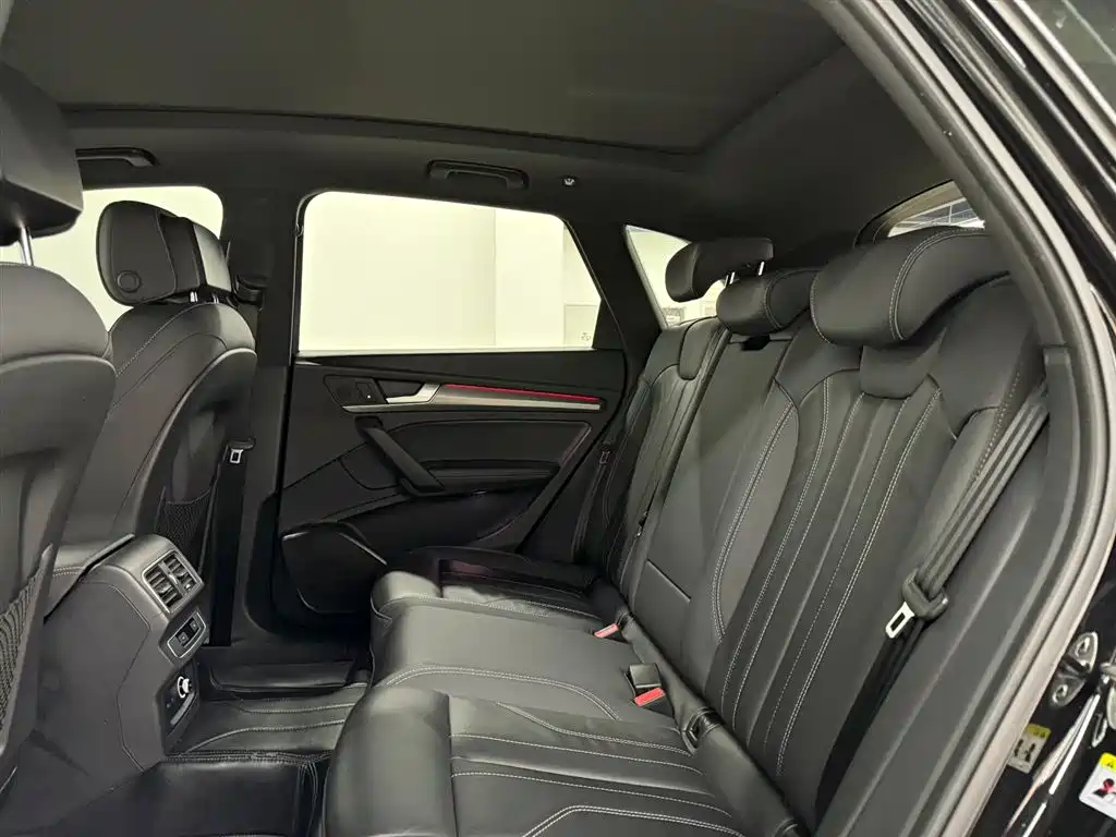 Audi Q5L 2023 40T luxury and dynamic model купить на сайте DeffCars