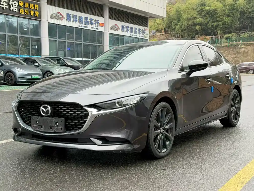 Mazda3 Angkesela 2023 2.0L Automatic Premium Edition купить на сайте DeffCars