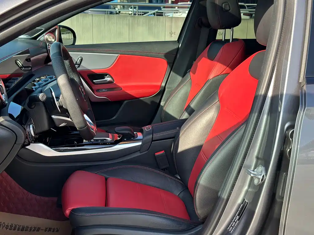 Mercedes-Benz A-Class AMG 2023 AMG A 35 L 4MATIC купить на сайте DeffCars