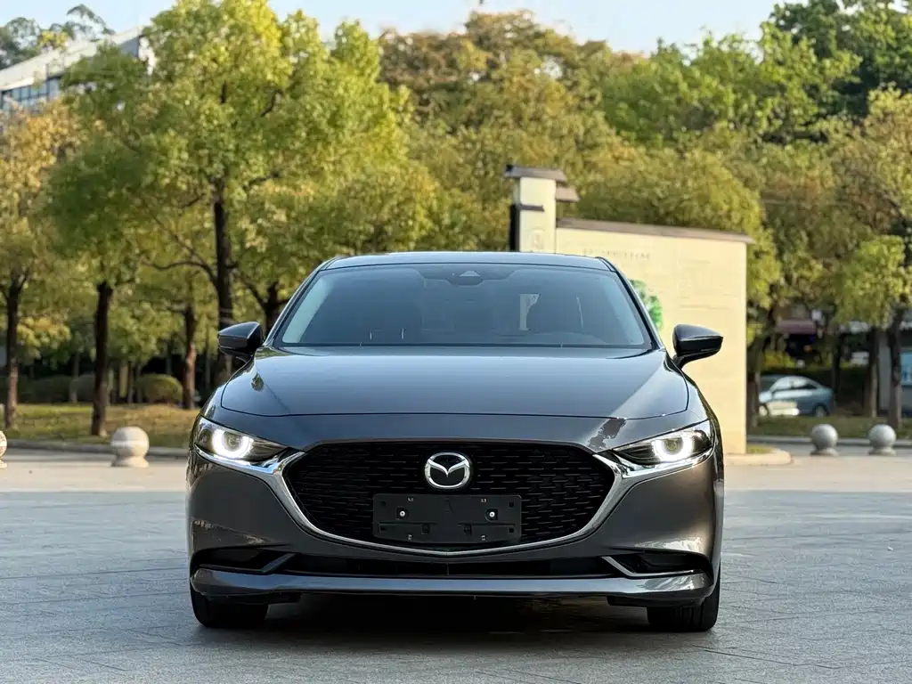 Mazda3 Angkesela 2023 2.0L Automatic Premium Edition купить на сайте DeffCars