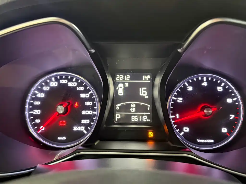 MG6 2017 20T automatic luxury smart connected version National V купить на сайте DeffCars