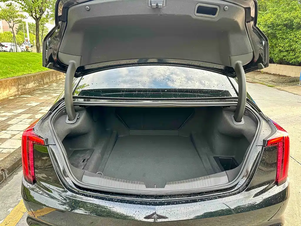 Cadillac CT5 2022 28T luxury model (standard version) купить на сайте DeffCars