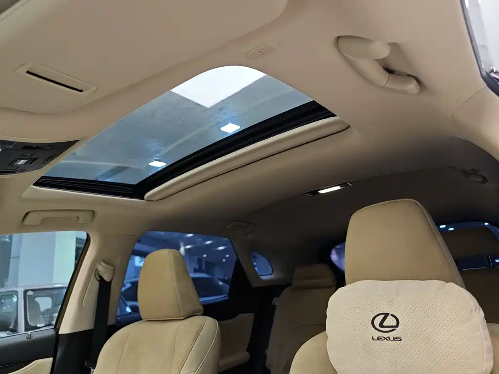 Lexus RX 2020 300 2WD Elite Edition National VI купить на сайте DeffCars