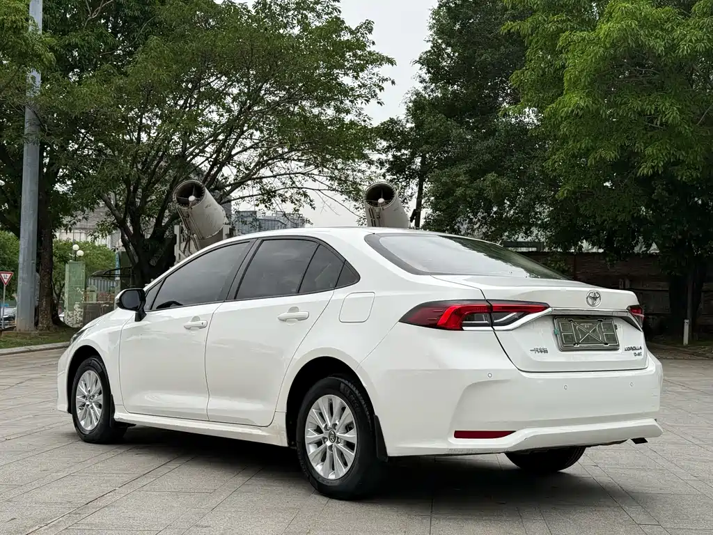 Corolla 2021 1.2T S-CVT Pioneer Edition купить на сайте DeffCars