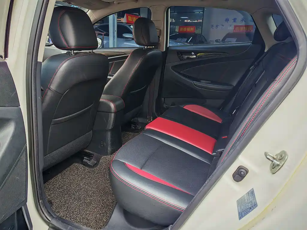 Eado XT 2015 1.6L manual handsome model National V купить на сайте DeffCars