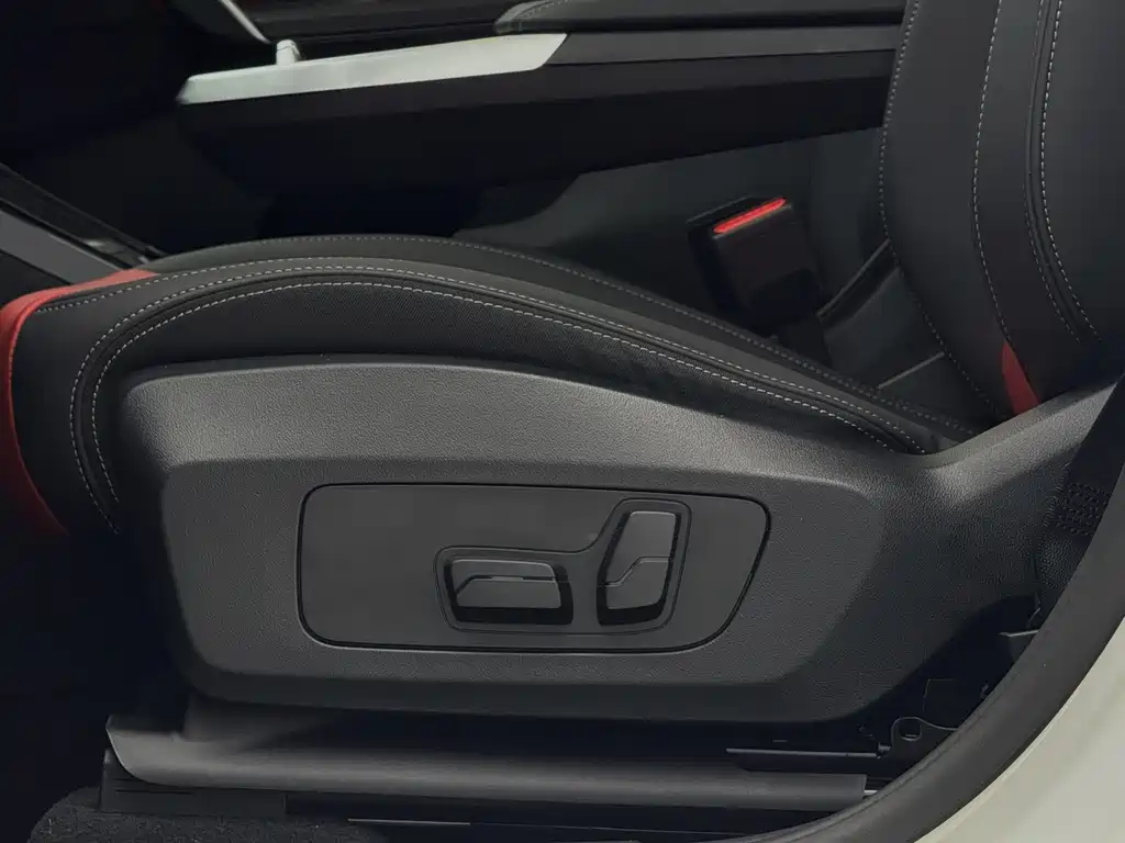 BMW X1 2023 sDrive20Li X Design Package купить на сайте DeffCars