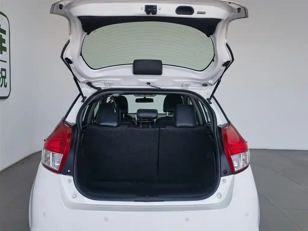 YARiS L 2015 1.5G automatic sunroof special edition купить на сайте DeffCars