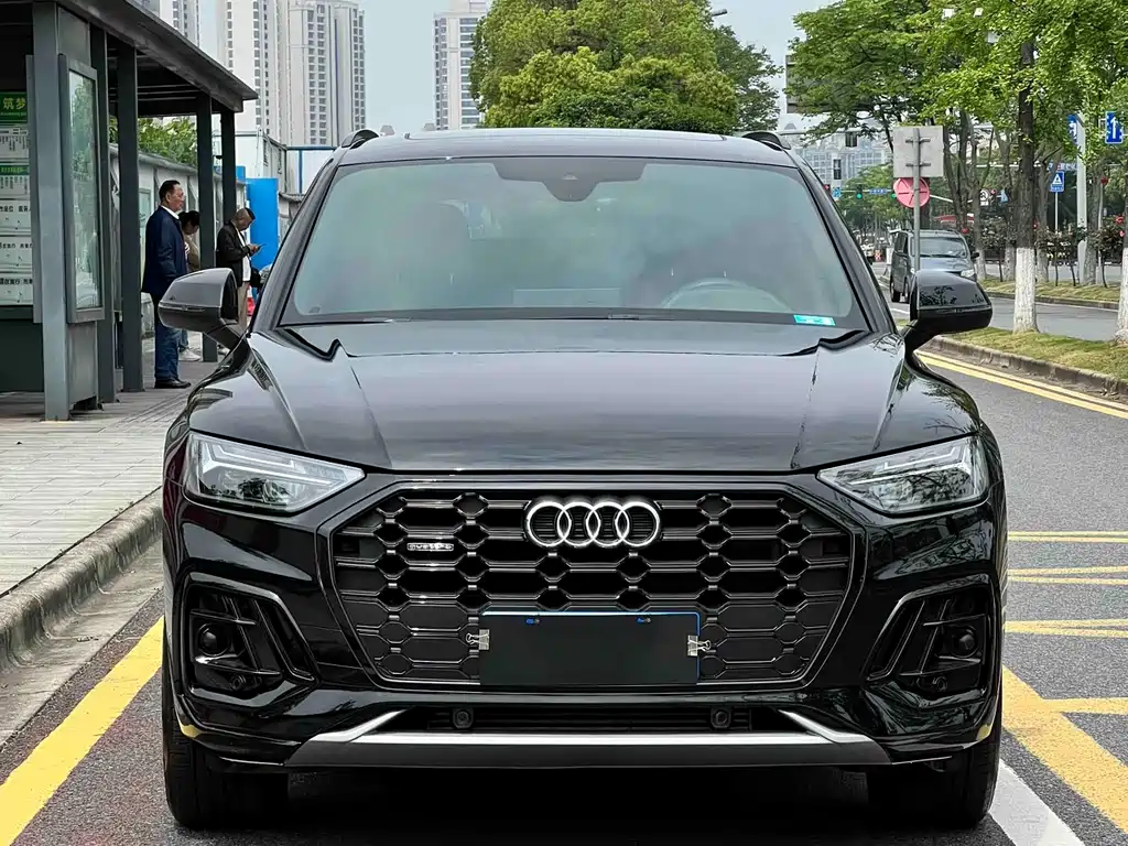 Audi Q5L 2023 40T luxury and dynamic model купить на сайте DeffCars
