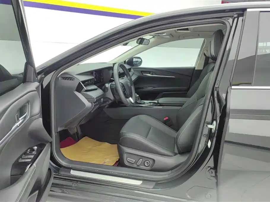 Camry 2024 Shuangqing 2.0HGVP Deluxe Edition купить на сайте DeffCars