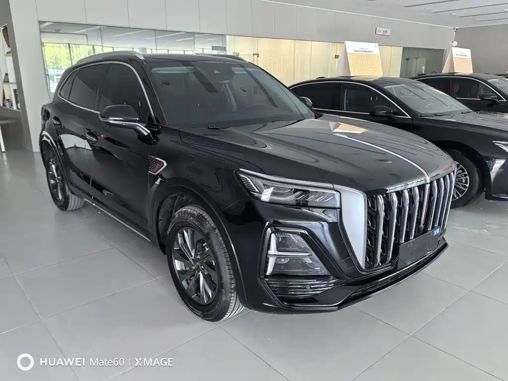 Hongqi HS5 2023 2.0T Qixiang Pro version купить на сайте DeffCars