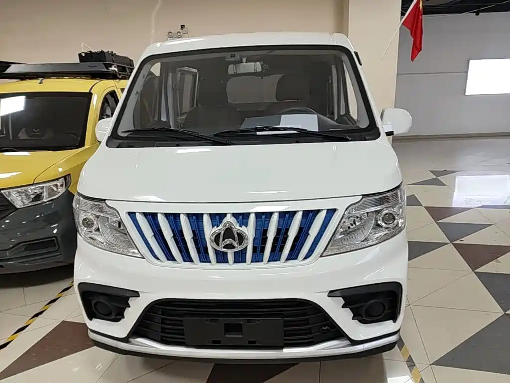 Changan Ruixing EM80 2024 model hatchback comfortable 6-seater 41.86kWh купить на сайте DeffCars