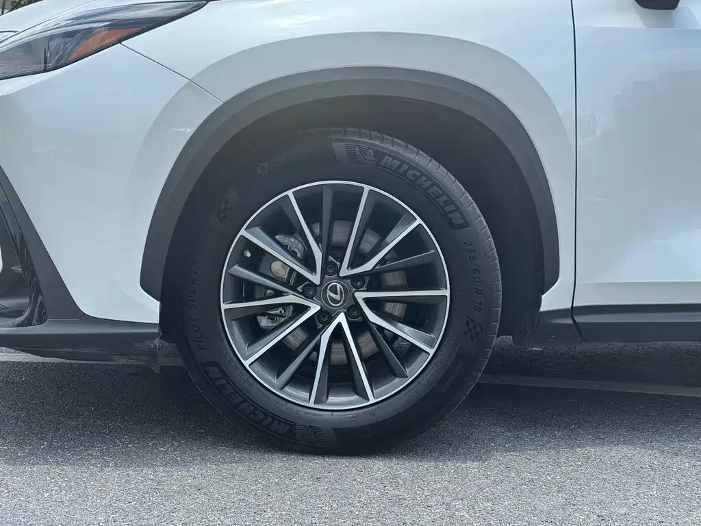 Lexus NX 2023 260 front-wheel drive Chuangyue Edition купить на сайте DeffCars