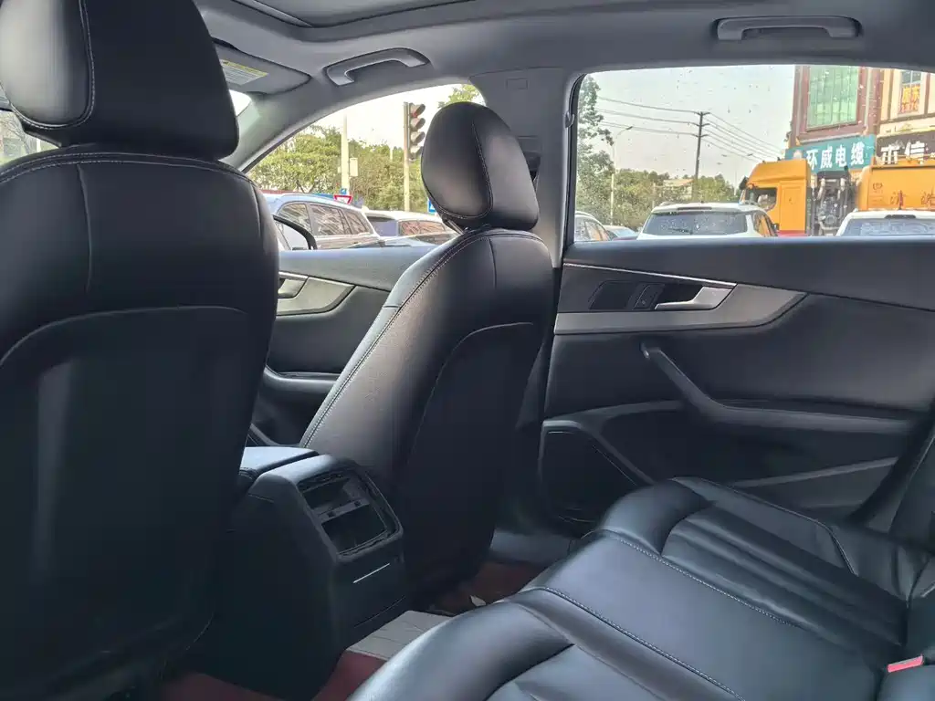 Audi A4L 2019 40 TFSI Enterprising National VI купить на сайте DeffCars