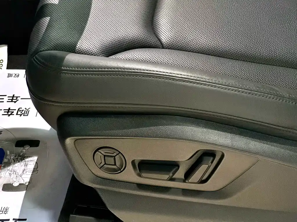 Audi Q7 2023 45 TFSI quattro S line sports купить на сайте DeffCars