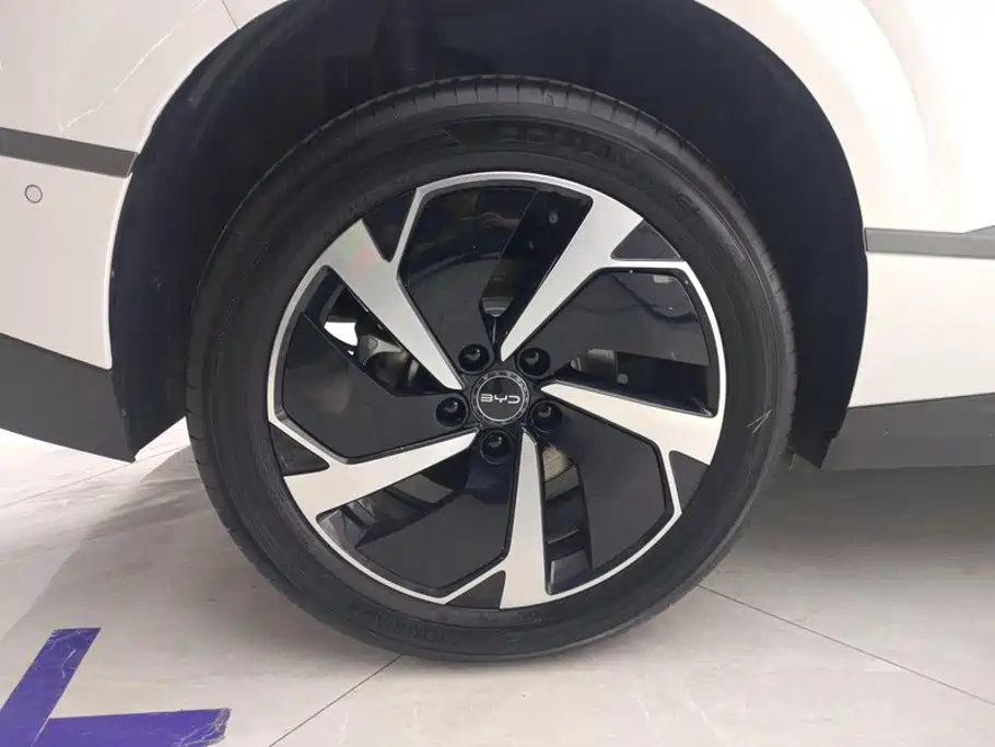 Hiace 06 2025 DM-i 205 Pilot Pro Edition купить на сайте DeffCars