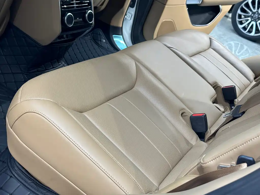 Range Rover 2025 3.0 L6 400PS Extended Edition купить на сайте DeffCars