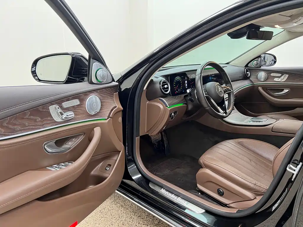 Mercedes-Benz E-Class 2021 E 300 L Premium Model купить на сайте DeffCars