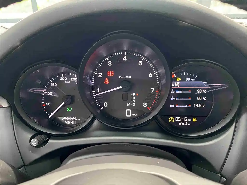 Macan 2023 Macan 2.0T купить на сайте DeffCars