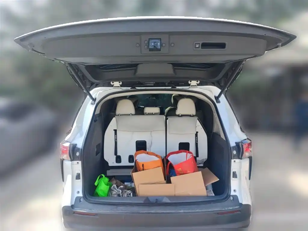 SIENNA 2024 2.5L Hybrid Comfort Edition купить на сайте DeffCars