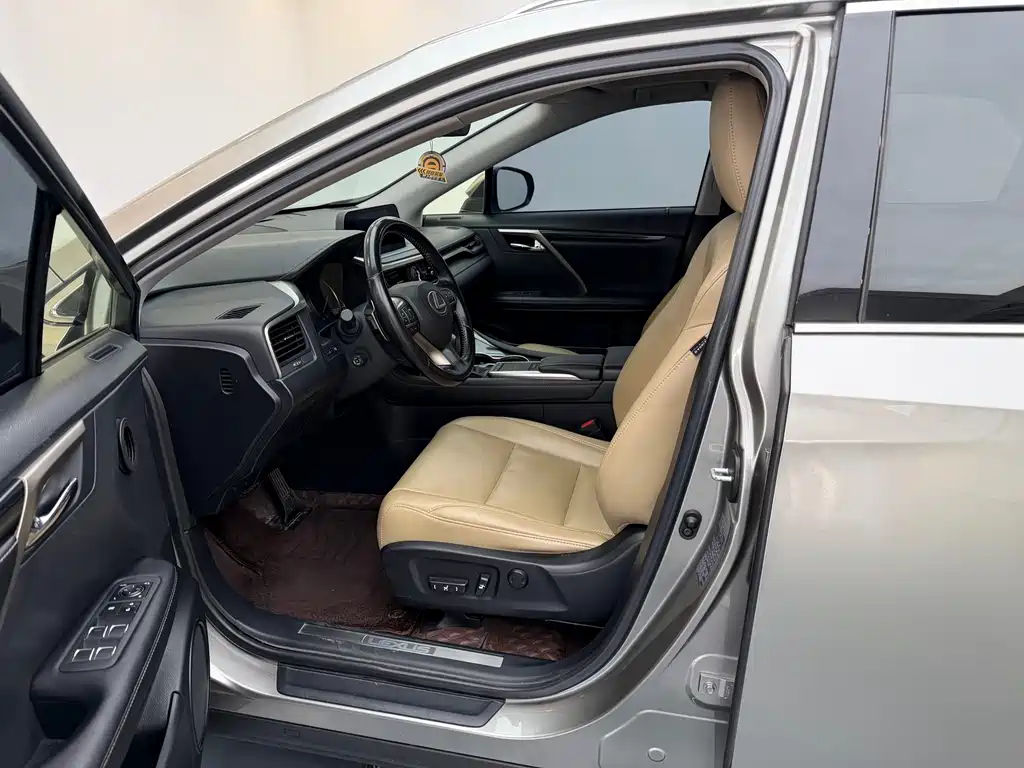 Lexus RX 2020 facelift 300 two-wheel drive elite version купить на сайте DeffCars
