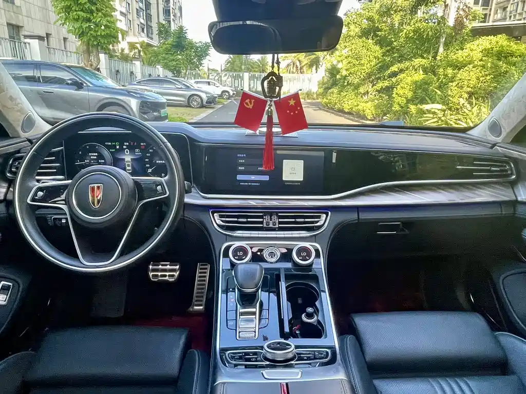 Hongqi H9 2020 2.0T Zhilian Flagship Edition купить на сайте DeffCars
