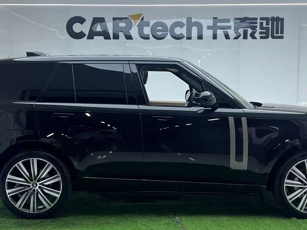 Range Rover 2024 3.0 L6 360PS Grand Edition купить на сайте DeffCars