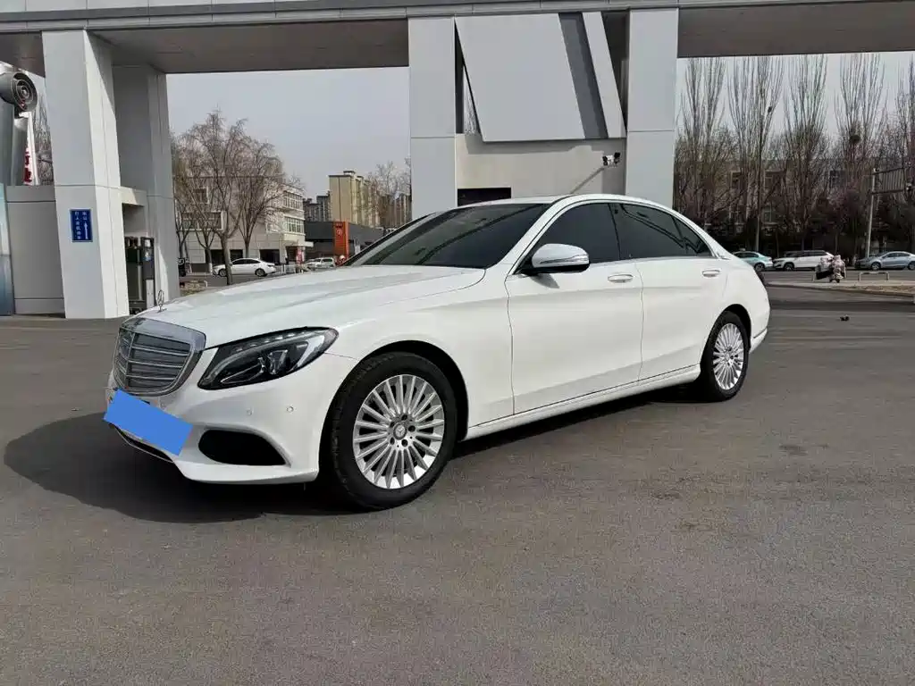 Mercedes-Benz C-Class 2016 C 180 L купить на сайте DeffCars