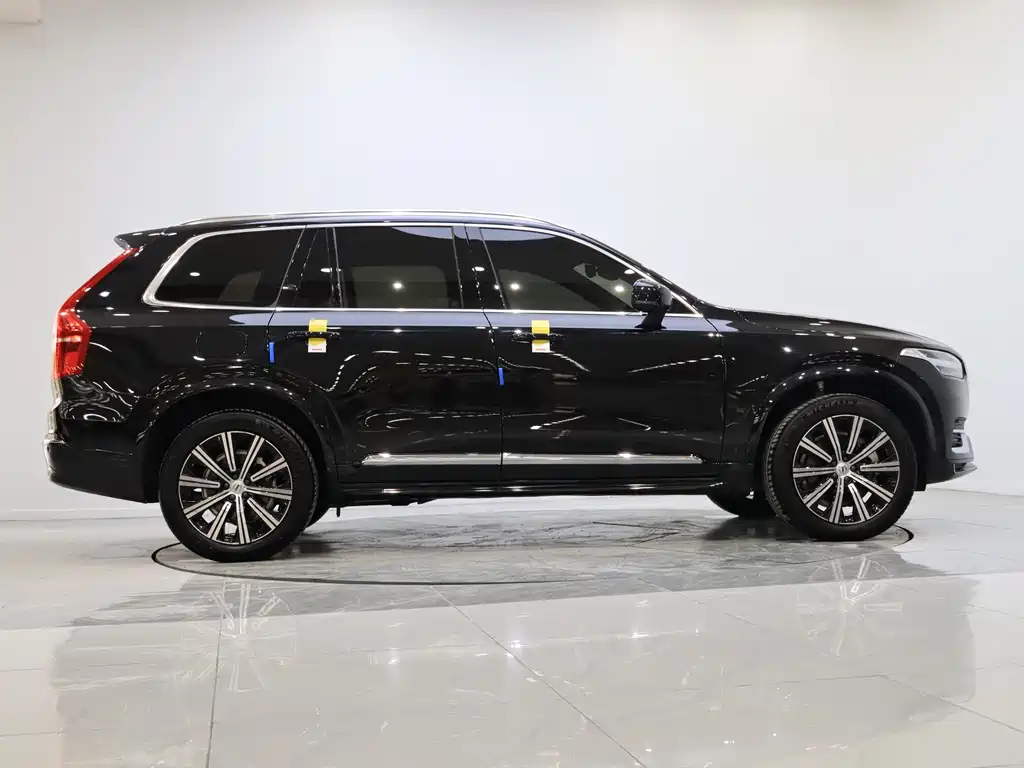 Volvo XC90 2023 B5 Smart Deluxe Edition 5-seater купить на сайте DeffCars