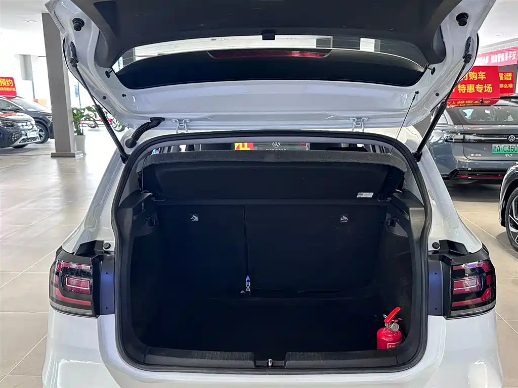 Tanying 2023 200TSI DSG Yuezhi Connected Edition купить на сайте DeffCars