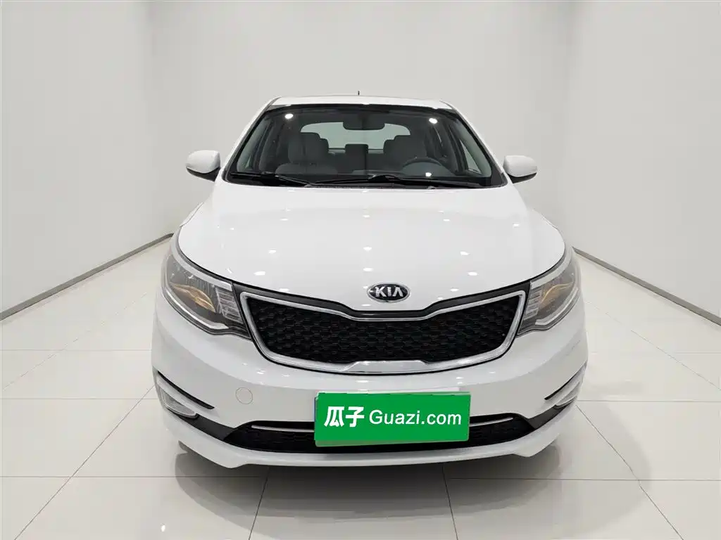 Kia K2 2015 hatchback 1.4L MT GLS cool version купить на сайте DeffCars