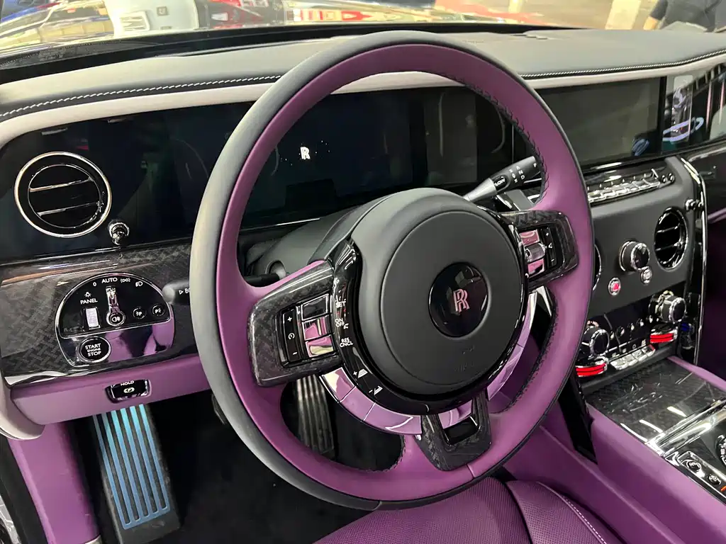 Cullinan 2024 Black Badge купить на сайте DeffCars