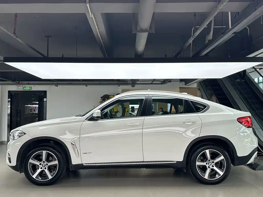BMW X6 2015 xDrive35i Luxury купить на сайте DeffCars