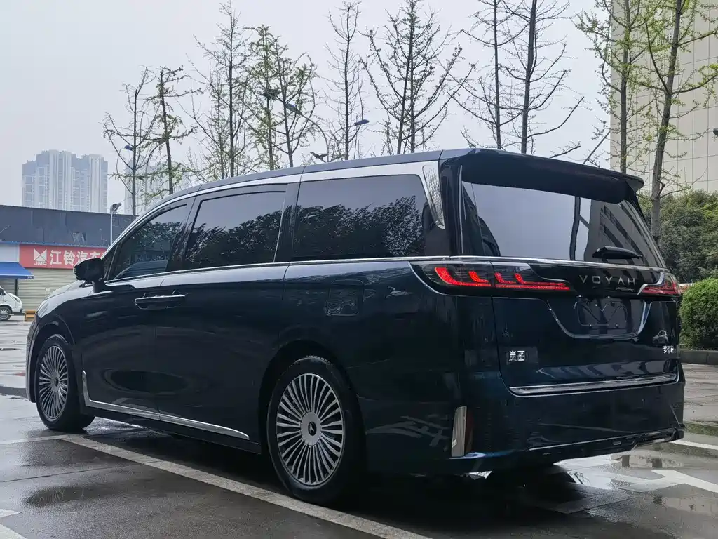 Lantu Dreamer 2025 PHEV four-wheel drive flagship Kunpeng version купить на сайте DeffCars