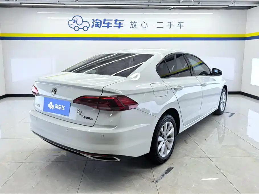 Bora 2020 1.5L automatic comfort model купить на сайте DeffCars