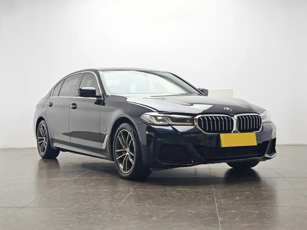 BMW 5 Series New Energy 2021 535Le M Sports Package купить на сайте DeffCars