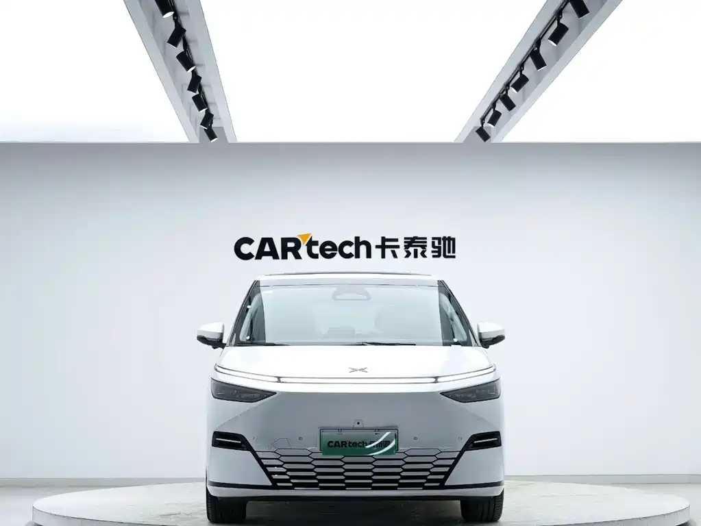 Xpeng X9 2025 pure electric 740 long battery life Max купить на сайте DeffCars