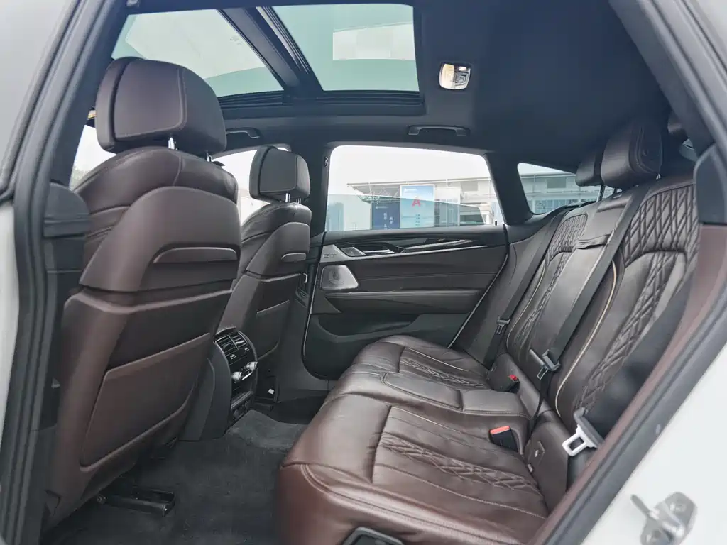 BMW 6 Series GT 2019 630i M Sports Grand Tourer Edition купить на сайте DeffCars