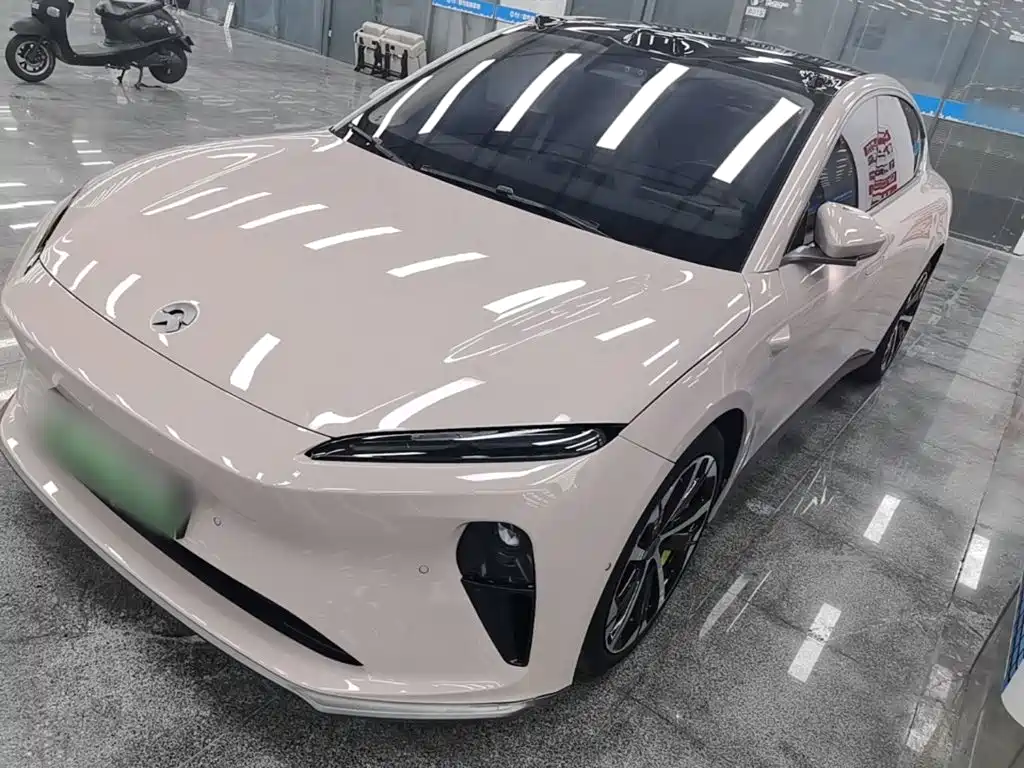 NiO ET5 2022 75kWh купить на сайте DeffCars